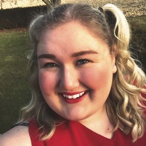 Meet your Posher, Kenzie